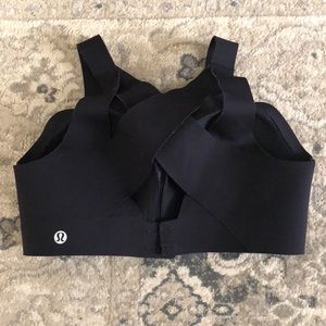 Lululemon black bra